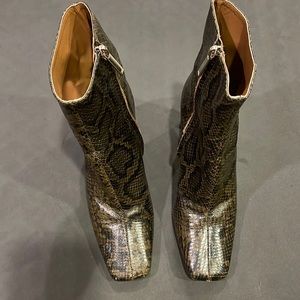 Zara preowned snake print booties